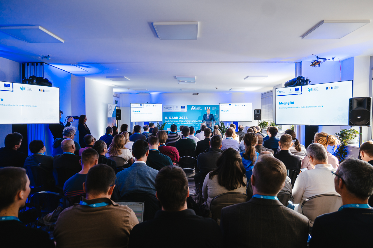 Conference visual 8